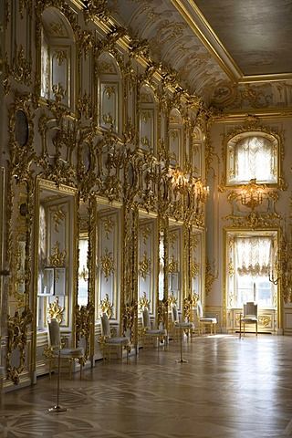 Interior of Catherine Palace, Zarskoje Selo, near St. Petersburg, Russia Peterhof Palace, Ball Room, Palace Interior, Castle Aesthetic, Royalty Aesthetic, Royal Aesthetic, Art Ancien, Baroque Architecture, Gold Aesthetic