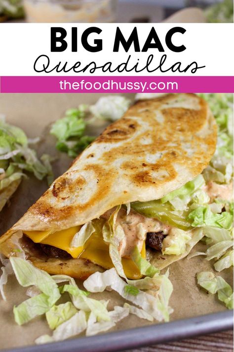 Big Mac Quesadillas is my new favorite quick dinner! It’s a whole new take on the famous fast food burger and a quesadilla! Tortillas filled with a hamburger, cheese, pickles, lettuce and Big Mac sauce – so yum! Friday Meal Ideas, Big Mac Quesadilla, Meals With Hamburger, Cheeseburger Tacos, Cheeseburger Quesadilla, Quesadilla Burgers, 70s Food, Fast Food Burger, Cheese Pickles