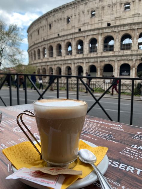 Rome Coffee Shops, Cafe In Rome, Rome Coffee, Italian Coffee, Coffee Break, Coffee Time, Morning Coffee, Glass Of Milk, Rome