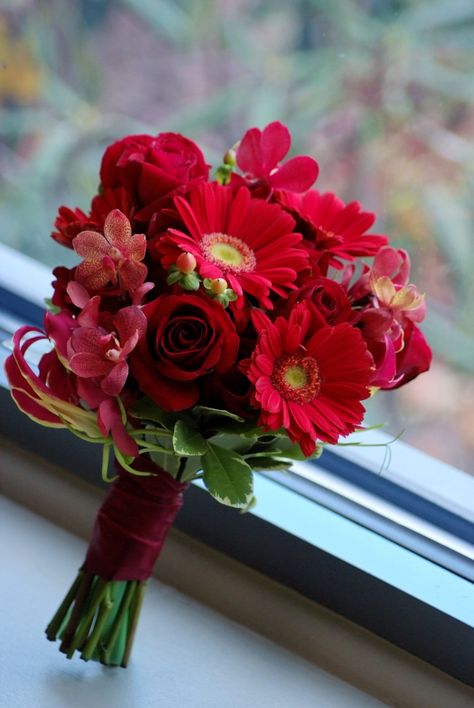 Rich reds offset with organic touches in the bridal boquets for Valerie & Bill's Michener wedding: Photography by Casual Candids. Bouquet For Red Dress Prom, Bouquets For Red Prom Dresses, Red Floral Bouquets, Flowers With Red Dress, Red Dress Flowers Bouquets, Flowers For Red Dress Bouquets Prom, Prom Bouquet Ideas Color Schemes Red, Red Flower Arrangements Wedding, Prom Bouquet Ideas Red Dress