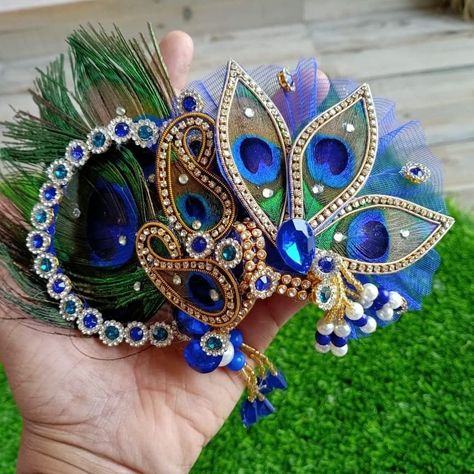 Kanha Ji Singhasan Design, Krishna Pagdi Design, Morpankh Jewellery, Krishna Pagdi, Krishna Rakhi, Mukut Design, Krishna Shringar, Hand Fans Diy, Peacock Feather Art