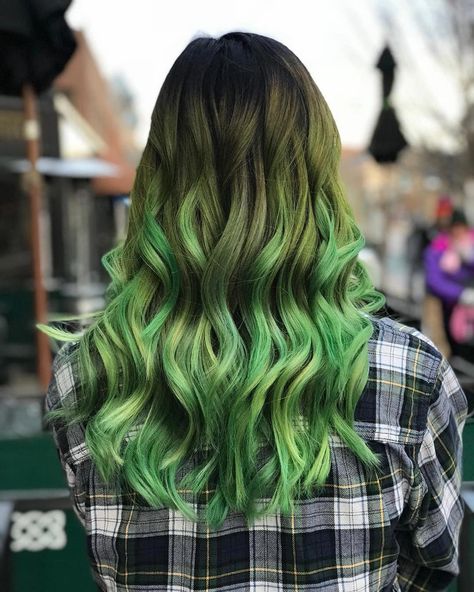 Arctic Fox Hair Color @hairbymere.g My sweet blue babe decided to go GREEN! Honestly so stoked on how this turned out! Green is DEFINITELY your color girl 👌 #spacenymph . . . . . . . . @arcticfoxhaircolor #afirisgreen #afphantomgreen #afneonmoon #afposeidon #arcticfoxhaircolor #matrixcolor #olaplex #haircutsforcurlyhair Green Hair Ombre, Longbob Hair, Fox Hair Color, Asymmetrical Bob Haircuts, Arctic Fox Hair Color, Fox Hair, Ash Brown Hair, Green Wig, Bob Hairstyles For Fine Hair