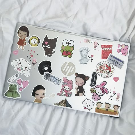 Stickers On Laptop Layout, Mac Stickers Aesthetic, How To Create Stickers, Ipad Stickers Aesthetic, Laptop Design Ideas, Laptop Covered In Stickers, Decorated Laptop, Stickers On Laptop, Diary Cover Design