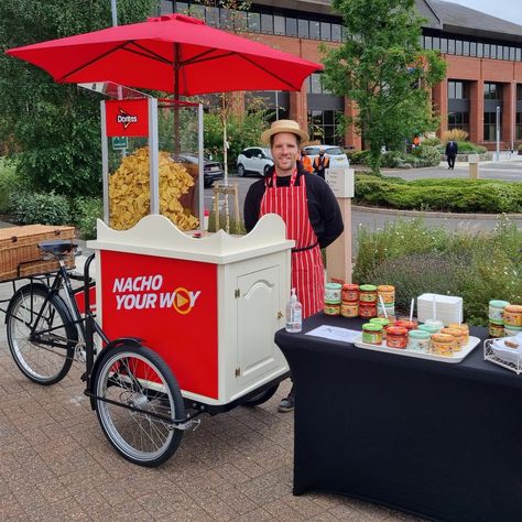 Chilly White provide cool creative catering for unique events including our fully branded Nachos tricycle for Doritos Walkers PepsiCo at Tesco HQ Fusion Tacos, Street Food Business, Creative Catering, Nacho Dip, Gourmet Hot Dogs, Food Business Ideas, Hot Dog Cart, Loaded Nachos, Tricycle Bike