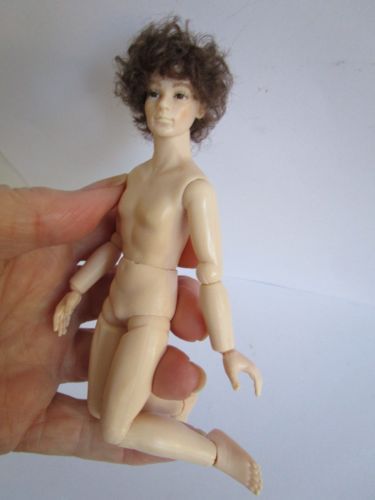 1-12-scale-Heidi-Ott-ball-jointed-6-inch-male-dollhouse-doll-brown-curly-hair Heidi Ott Dolls 1/12, Heidi Ott Dolls, Heidi Ott 1:12, Gothic Dollhouse, Doll House People, Brown Curly Hair, Pets For Sale, Dollhouse Dolls, Animals Pets