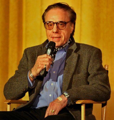 Peter Bogdanovich - Wikipedia Ryan O Neal, Theatre Director, Madeline Kahn, What's Up Doc, Ryan O'neal, Kim Basinger, Jeff Bridges, River Phoenix, Comedy Film