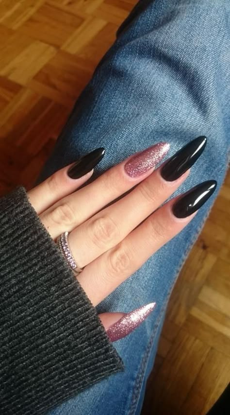 Sparkly Pink And Black Nails, Black And Rose Gold Glitter Nails, Black Pink And Glitter Nails, Pink Nails With Black Glitter, Pink And Black Sparkle Nails, Black And Pink Nails Ideas Glitter, Black Nails Pink Glitter, Black Pink Glitter Nails, Black Nails With Pink Glitter