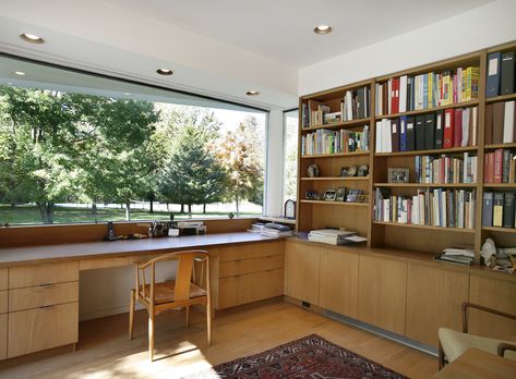 Japanese Home Office Design, Cozy Small Office, Japanese Study Room, Japanese Home Office, Modern Study Rooms, Mahogany Kitchen, Modern Japanese Homes, Camera Studio, Office Cabin