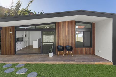 Waverley - Z9 - Granny Flat Solutions Granny Flat Ideas, Granny Flats Australia, Transportable Homes, Cavity Sliding Doors, Colorbond Roof, Flat Interior Design, Stone Benchtop, Raked Ceiling, Skylight Kitchen