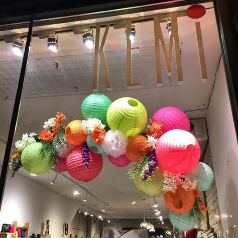 Spring Boutique Window Displays, Festival Window Display, Creative Store Displays, Spring Display Window, Spring Store Displays, Spring Store Window Display, Spring Retail Window Displays, Spring Window Display Ideas Store Fronts, Shop Window Displays Ideas