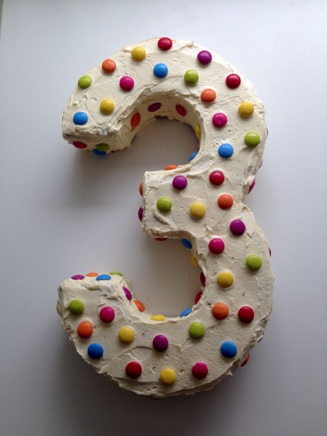 Number 3 Rainbow Cake, Number 3 Cake Design, Birthday Cake Number Shape, Number 3 Cake For Boys, 3 Shaped Birthday Cake, 4 Cake Number, Three Year Old Birthday Cake, 3 Cake Number, Number Cake 3