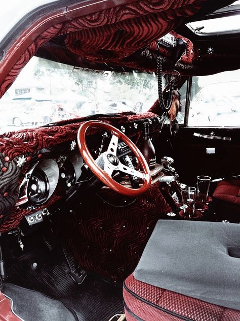 Aesthetic Car Interior Grunge, Car Stuff, Car Deco, Mazda Miata, Car Interior Decor, Pretty Cars, Low Rider, Future Car, Cute Cars