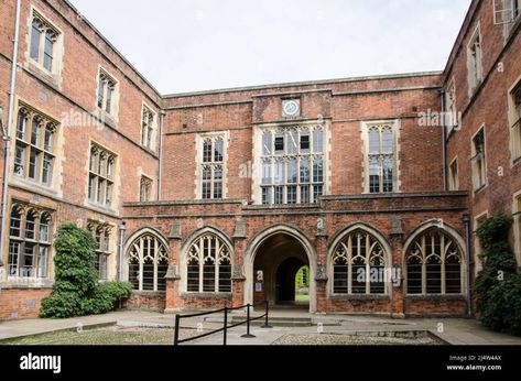 Victorian School Building, Winchester College, Gothic Revival Architecture, Victorian Buildings, Ideal World, Greek Revival, School Building, Boarding School, Secondary School