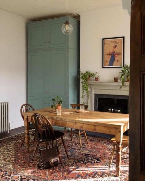 Chartreuse Decor, Devol Kitchens, English Kitchens, Edwardian House, Rustic Dining Room, Trendy Kitchen, Farm Table, Farmhouse Dining, Style At Home