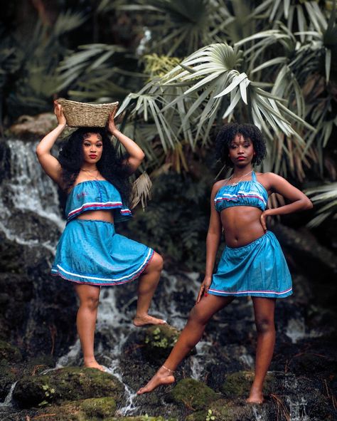 Haitian flag day 🇭🇹 Haitian Flag Day Photoshoot, Haitian Flag Day, Haitian Clothing, Haitian Women, Haitian Flag, Inspirational Life Photos, Flag Day, Beach Vibes, Black Beauty