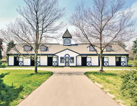 Building Your Dream Horse Barn | Horse Journals Luxury Horse Stables, Luxury Horse Barns, Horse Stables Design, Equine Stables, Boarding Facility, Horse Barn Ideas Stables, Horse Barn Designs, Dream Horse Barns, Car Barn