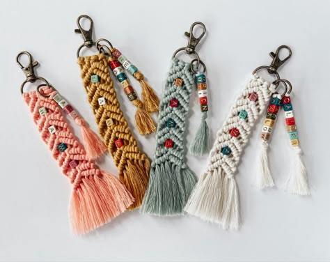 Macrame Name Keychain, Macrame Keychain With Name, Macrame Keychain With Beads, Mama Keychain, Bohemian Crafts, Mens Keychains, Macrame Keychain, Macrame Patterns Tutorials, Macrame Art