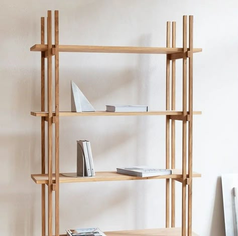 Japan Furniture, Osb Furniture, Scandinavian Shelves, Wood Shelves Kitchen, Oak Shelf, Office Bookshelf, Japanese Woodworking, Bookcase Design, Japanese Furniture