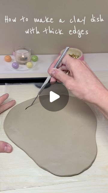 Chambre Mauve ❀ on Instagram: "Mini tutorial on how to make a clay dish with thick edges ✨  .  . .  . #argilla#clay#fy#diy#tutoral#giftidea#clayart#gift#clayideas#fyp#arcilla#colorful#tutorial#creative#handmade#sculpd#sculpdclay#smallbusiness#ClayCreations#ClayArt#Sculpting#HandmadeClay#PotteryArt#CeramicCraft#ArtInClay#ClayDesign#CreativePottery#DIYClay#tutorial#claydish" How To Make Clay Art, Sculpting Clay Ideas, Ajanta Ellora, Thick Edges, Clay Dish, Mini Tutorial, How To Make Clay, Clay Figures, Sculpting Clay