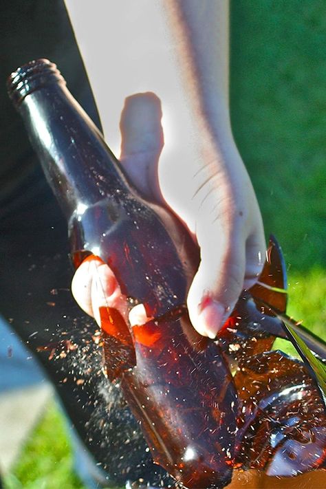 These ultra-realistic breakaway beer bottle props are handmade from a trade secret formulation of polymer plastics (no sugar) that shatters safely upon impact. Beer Bong, Beer Table, Beer Growler, Alcohol Humor, Floor Murals, Polymer Plastic, Light Panels, Beer Taps, I'm Broke