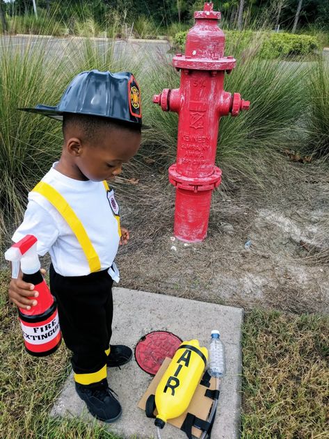 The Best DIY Firefighter Costume That Kids Will Love - Crafting A Fun Life Firefighter Costume Diy, Diy Firefighter Costume, Toddler Fireman Costume, Diy Fireman Costumes, Kids Firefighter Costume, Firefighter Costume Kids, Diy Girls Costumes, Fireman Outfit, Firefighter Halloween