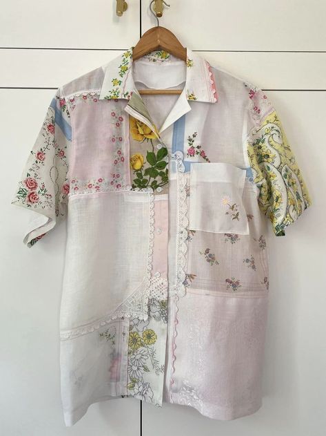 Handkerchief Shirt, Vintage Handkerchief, Effortlessly Chic Outfits, Vintage Handkerchiefs, Linens And Lace, Upcycled Fashion, Recycle Clothes, Diy Dress, Vintage Textiles