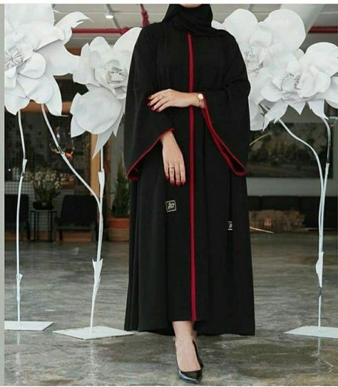 Red Abaya, Abaya Designs Latest, Kebaya Muslim, Black Abaya, Pakistani Fashion Casual, Muslim Fashion Hijab Outfits, Pakistani Fashion Party Wear, Mode Abaya, Bridal Dress Fashion