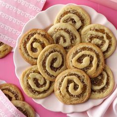 Date Pinwheel Cookies, Secret Cookie Recipe, Pinwheel Cookies Recipe, Slice And Bake Cookies, Swirl Cookies, Grandma Recipes, Pinwheel Cookies, Cookies And Candy, Homemade Apple Pies