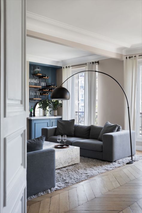 A deep velvety blue was selected to add a subtle yet dramatic touch to this contemporary Haussmannian apartment. Together with black accents, it creates a contrast to white & creme-coloured surfaces, bringing a touch of home to this comfortably luxurious Parisian interior Contemporary Parisian Interiors, Small Apartment Ideas, Open Plan Apartment, Paris Interiors, Parisian Interior, Small Apartment Design, So Many Questions, Apartment Renovation, Built In Furniture