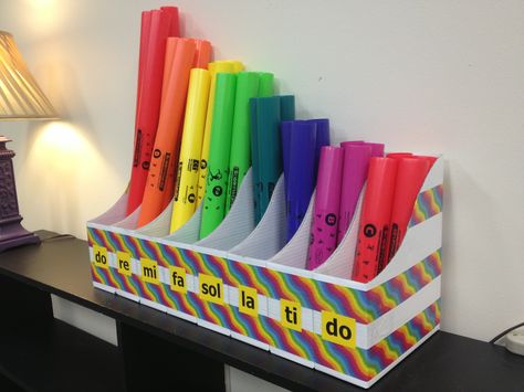 A few cardboard magazine boxes and some duct tape make a great Boomwhacker container! Boomwhacker Storage, Boomwhackers Songs, Music Classroom Organization, Music Room Organization, Music Classroom Decor, Elementary Music Education, Boomwhackers, Solfege, Music Curriculum