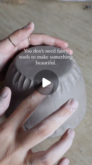 SENSE OF SOLEIL by Hannah Riva on Instagram: "You don’t need fancy tools to make something beautiful. All you need is a vision and enough passion to make something of it🫶🏼 . . . Pottery, hand building, home studio, handmade mug, made by hand, hecho en manos, cerámica, ceramics, pottery without a wheel, beginner pottery, pinch pot mug, artist, home studio." Pottery Hand Building, Pinch Pot Mug, Pinch Pot Ideas, Artist Home Studio, Pottery Texture, Pottery Pinch Pot, Artist Home, Pottery Projects, Building Home