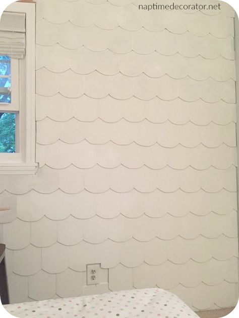 Scalloped Wall Paneling, Scallop Accent Wall, Scalloped Accent Wall, Diy Scalloped Wall, Scallop Tile Bathroom, Love For My Daughter, Bohemian Girls Room, Primitive Diy, Boho Girls Room