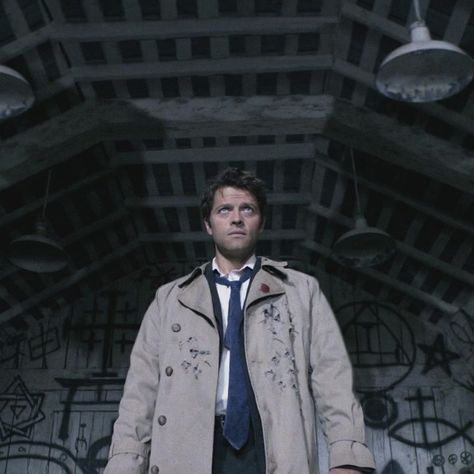 Castiel Icons, Castiel Aesthetic, Castiel Supernatural, Behind Blue Eyes, Supernatural Wallpaper, Supernatural Dean Winchester, Winchester Supernatural, Tv Supernatural, Angel Aesthetic