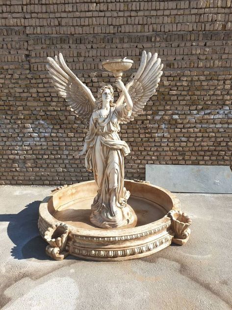 Homemade Water Fountains, Lady Statue, Water Fountain Design, Statue Fountain, Indoor Water Features, Fish Tank Design, Europa Park, Ancient Greek Sculpture, Fountain Design