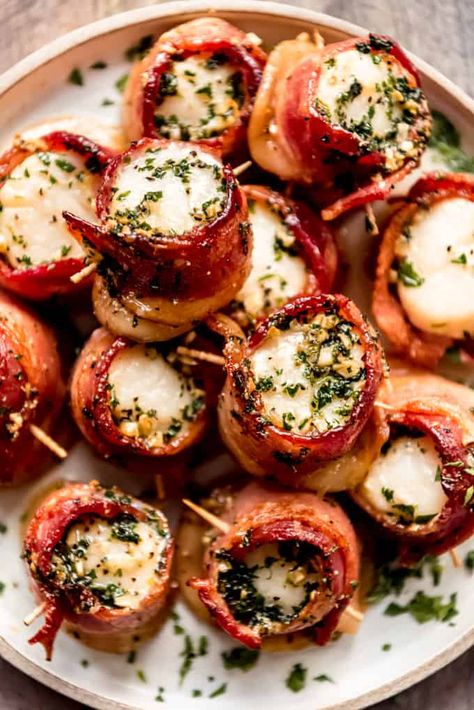 Scallops Grilled, Scallops Bacon, Grill Bacon, Scallop Appetizer, Appetizers Seafood, Bacon Scallops, Scallops Recipe, Baked Scallops, Bacon Wrapped Scallops