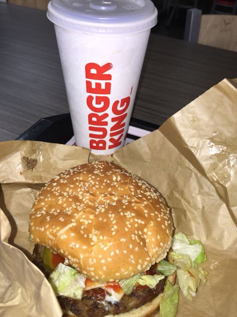 Burger King Snap, Burger King Aesthetic, Burger King Food, Burger King Bacon King, Burger King Whopper Aesthetic, Zinger Burger Snaps, Child Neglect, Whopper Burger King, Double Burger