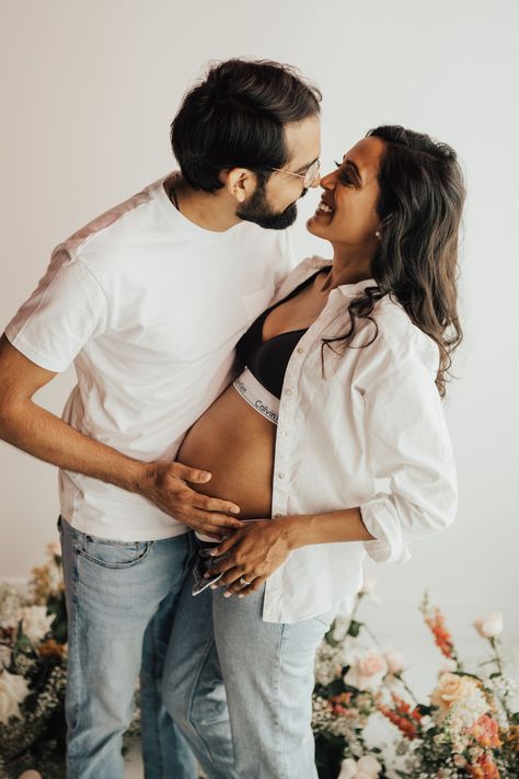 Maternity Shoot Couples Outfit, Jeans And Button Up Maternity Shoot, Husband And Wife Maternity Shoot, Calvin Klein Maternity Shoot Family, Maternity Pics Jeans, Maternity Photos Calvin Klein, Jeans And Bra Maternity Shoot Outside, Button Up Maternity Photos, Button Down Maternity Photo