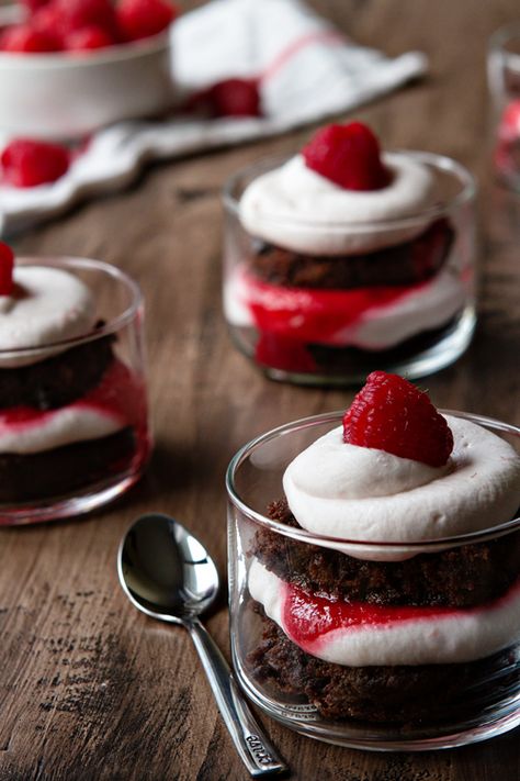 Brownie Trifles with Homemade Raspberry Sauce and Raspberry Whipped Cream - these individual desserts are perfect for any holiday party | My Baking Addiction #sponsored #raspberrydessert Dessert Trifles, Brownie Trifle, Delta Breezes, Mini Brownies, I'm Fat, Trifle Desserts, Individual Desserts, Raspberry Sauce, Trifle Recipe