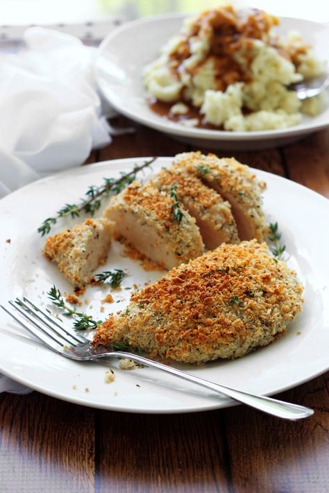 Baked Parmesan and Herb Crusted Chicken - The Cooking Jar Parmesan Herb Crusted Chicken, Herb Crusted Chicken, The Cooking Jar, Crusted Chicken Breast, Crusted Chicken Recipes, Beef Tartare, Parmesan Crusted Chicken, Baked Chicken Parmesan, Parmesan Crusted