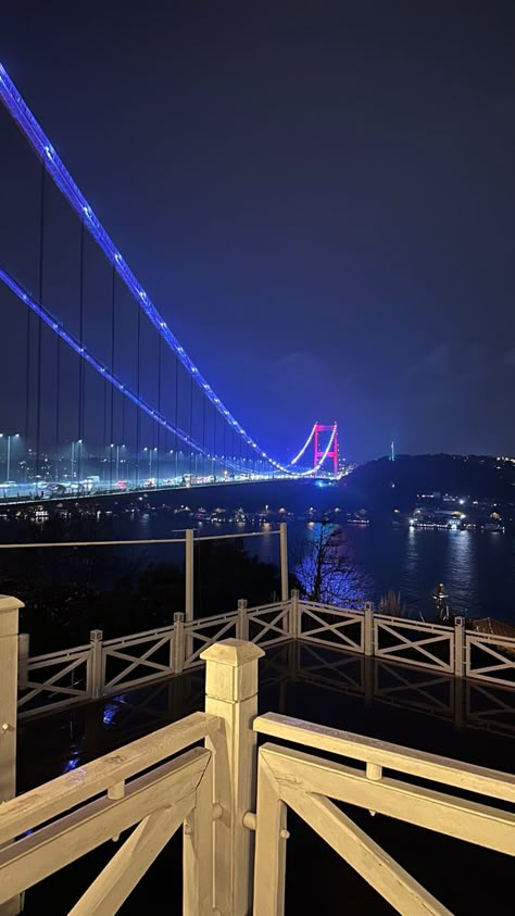 Istanbul Aesthetic Night, Istanbul Fake Story, Istanbul Wallpaper, Tottenham Shirt, Sea Video, Istanbul Turkey Photography, Turkey Photography, Turkey Photos, Qur'an Photography