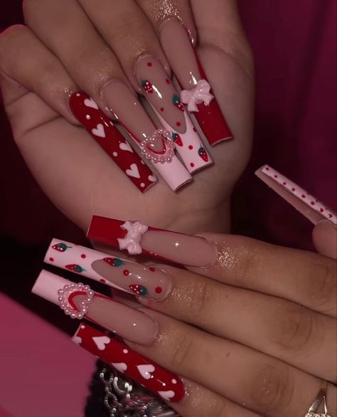 Valentines Nails Baddie, Nails St Valentin, Cute Baddie Nails Acrylic, St Valentine Nails, Baddie Birthday Nails Long, Aesthetic Y2k Nails, Y2k Valentines Nails, Red Baddie Nails, Baddie Birthday Nails