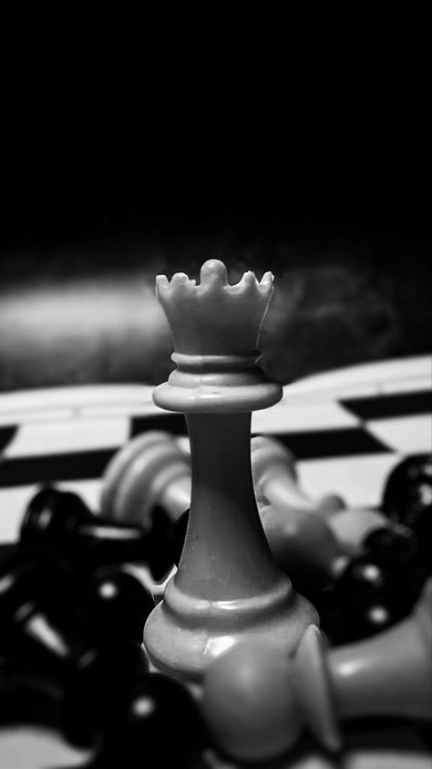 Chess Photo, Film Noir Photography, Queen Chess, Queen Chess Piece, Alice In Wonderland Drawings, Chess King, Queens Wallpaper, Chess Queen, Chess Club