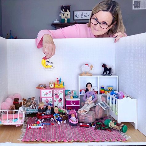 Barbie Gets Real on Instagram: “NEW YOUTUBE VIDEO - A behind the scenes look at the complete set-up of a Barbie nursery for doll photography. I start with an empty room…” Barbie Doll Living Room, Barbie Doll Rooms Diy, Barbie Diorama Scene, Barbie Nursery, Barbie Organization, Baby Room Set, Castle Dollhouse, Barbie Houses, Mini Verse