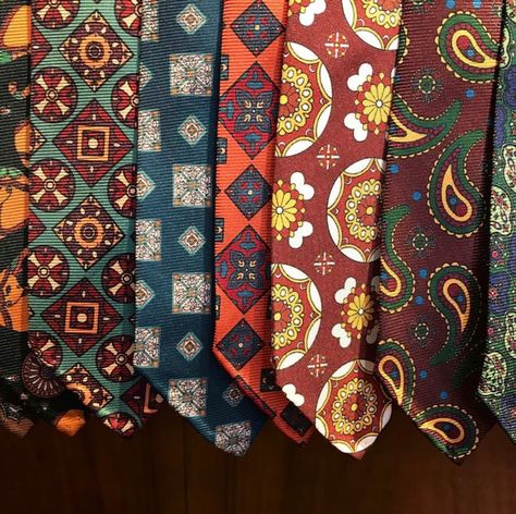 Cool Ties Men, Funky Ties Men, Men’s Tie, Ties Aesthetic, Funky Ties, Sartorial Style, Vintage Ties, Tie Collection, Tie Men