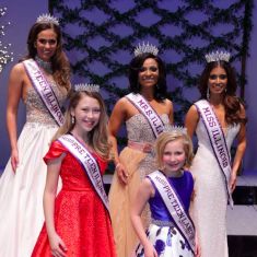 How to Answer "Why Should You Win This Pageant?" - Pageant Planet Pageant Questions, Pageant Interview, Hi Fashion, Old Images, Miss World, Pageant Dress, Beauty Pageant, Beauty Quotes, Beauty Queens