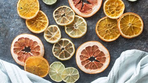 Discover the health benefits, easy DIY methods, and creative uses for dehydrated fruits in your cooking and snacking. Dehydrated Fruits, Dehydrated Strawberries, Dried Peaches, Dried Raspberries, Dehydrated Fruit, Apple Chips, Citrus Twist, Dried Orange Slices, Dried Oranges