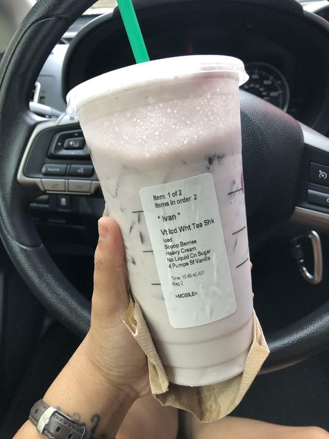 A new sbux FAVE. Tastes like taro milk boba tea without the tapioca and the insane amount of sugar. #Keto #Weightloss #Weight #Ketogenic #KetoRecipe #Recipes Starbucks Teas Drinks, Milk Boba Tea, Tea Starbucks, Low Carb Starbucks Drinks, Low Carb Starbucks, Starbucks Tea, Cold Starbucks Drinks, Starbucks Drinks Diy, Secret Starbucks Recipes