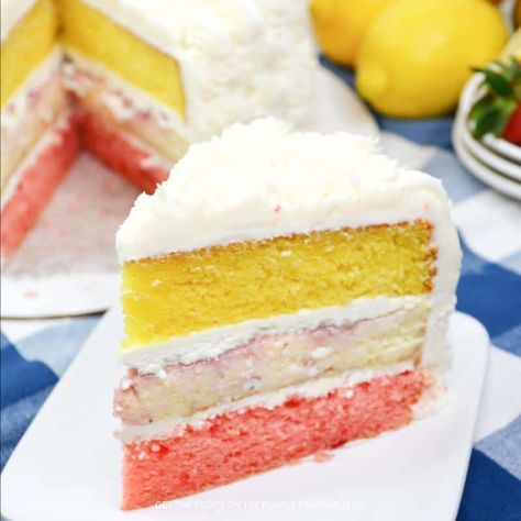 Strawberry & Lemon Summer Layer Cake Apple Bites Recipe, Cake Piece, No Bake Eclair Cake, Strawberry Lemonade Cake, Strawberry Lemon Cake, Summer Cake Recipes, Recipes Using Cake Mix, Lemon Buttercream Frosting, Lemon Layer Cakes