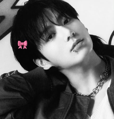 Jungkook Jungkook Fashion, Jeongguk Jeon, Bts Black And White, Spirit Animal Art, Jungkook Icon, Jeon Jeongguk, Jungkook Abs, The Boy Is Mine, Pretty Eyes