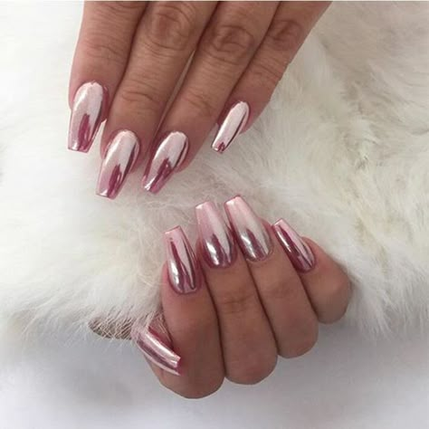 Gold Chrome Nails, Nails Oval, Patrick Nagel, Pink Chrome Nails, Chrome Nails Designs, Nagellack Trends, Nail Effects, Mirror Nails, Silver Nail